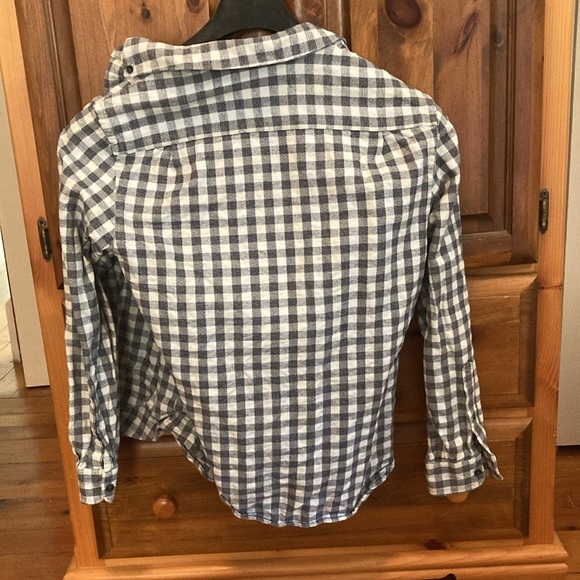 Black & Brown Long Sleeve Button Up (small) - Picture 3 of 3